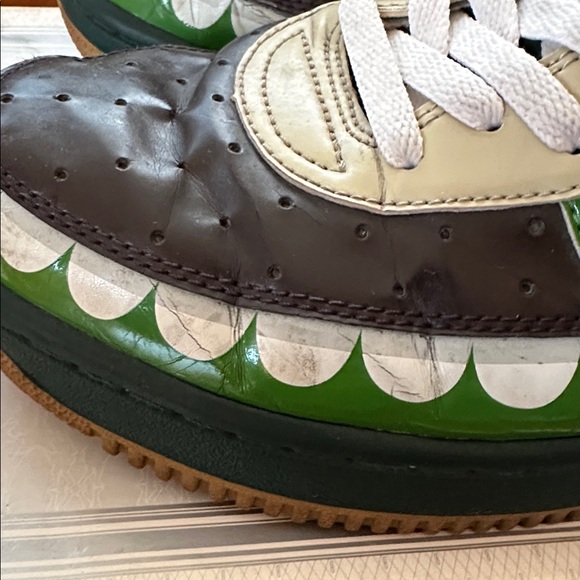 Vintage BAPE Green Sneakers - Picture 9 of 11
